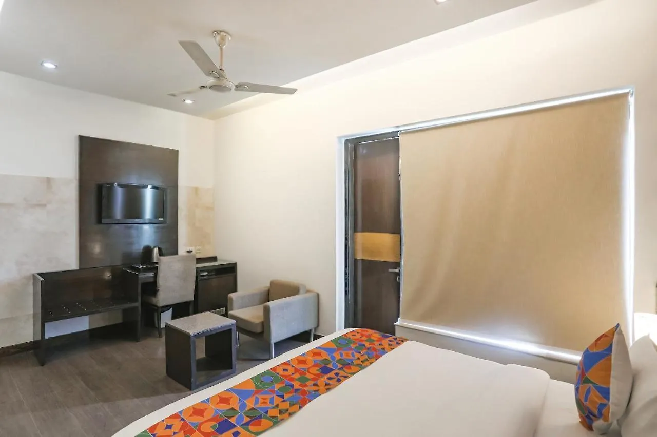 Fabhotel Rivlet Residency Gurgaon Hotel